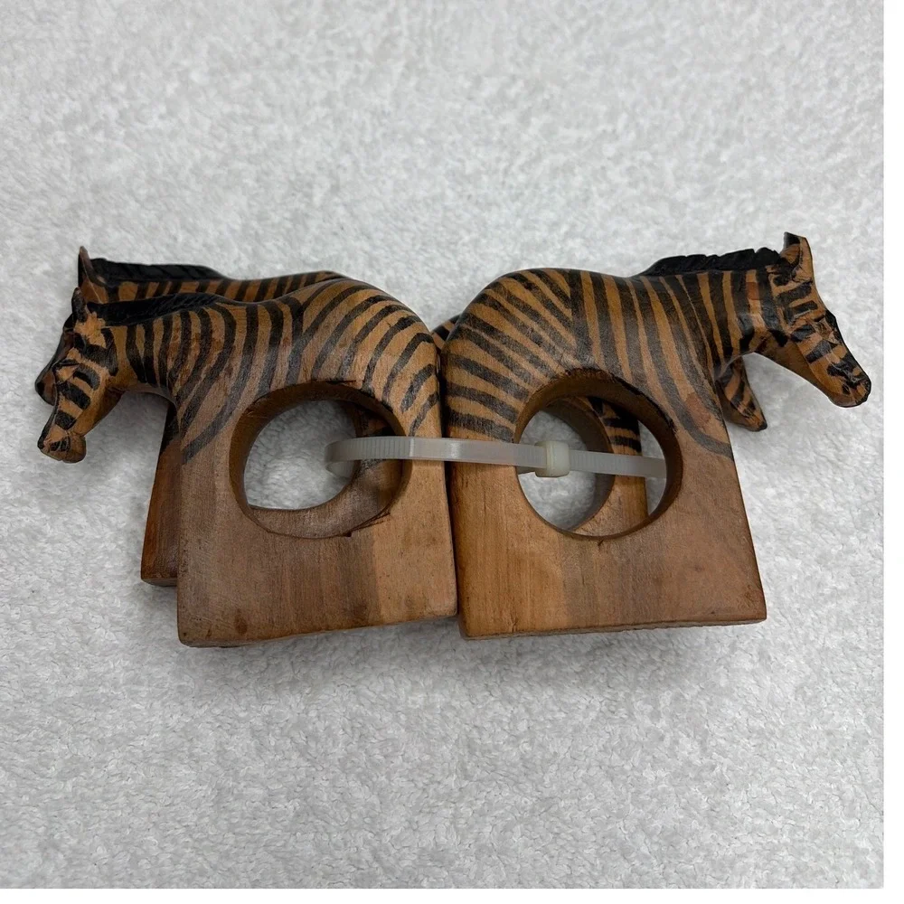 Unbranded Hand Carved Wooden‎ Zebra Napkin Rings Set of 4 Safari Anima.